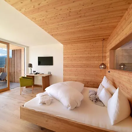 Hotel Tratterhof Mountain Sky