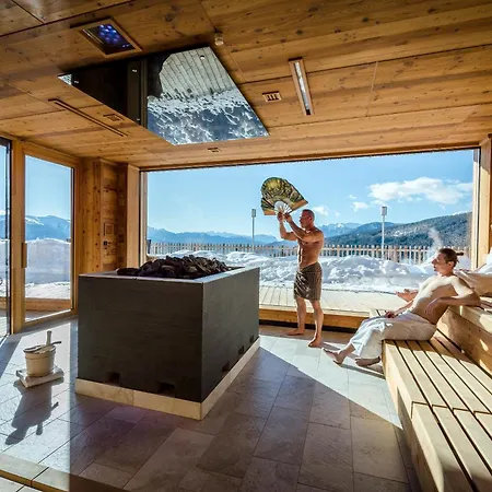 Tratterhof Mountain Sky Hotel 4*