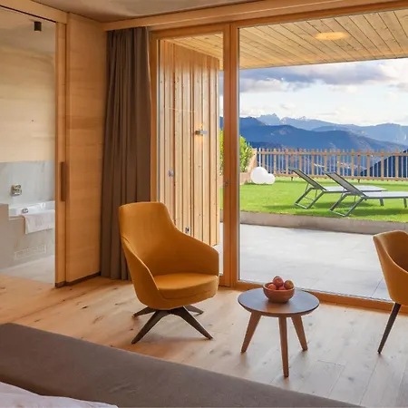 Tratterhof Mountain Sky Hotel 4*