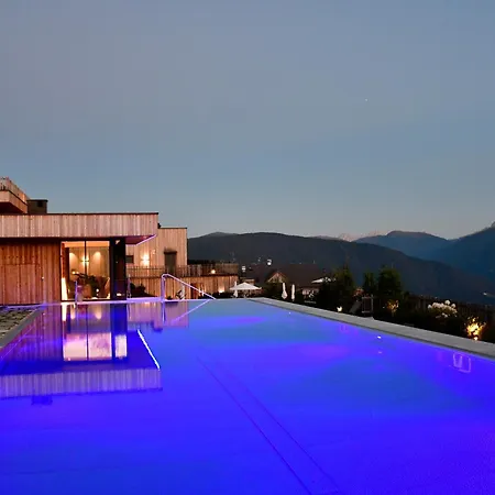 Tratterhof Mountain Sky 4*
